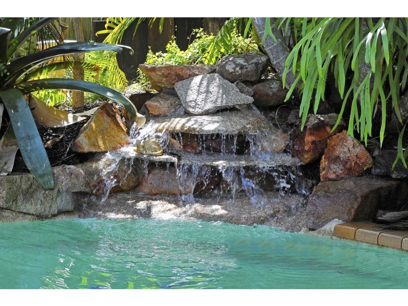 5 Balcatta Court, Elanora QLD 4221