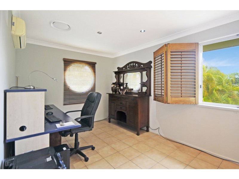 5 Balcatta Court, Elanora QLD 4221