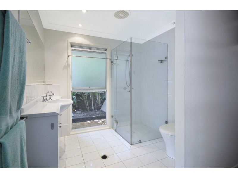 5 Balcatta Court, Elanora QLD 4221