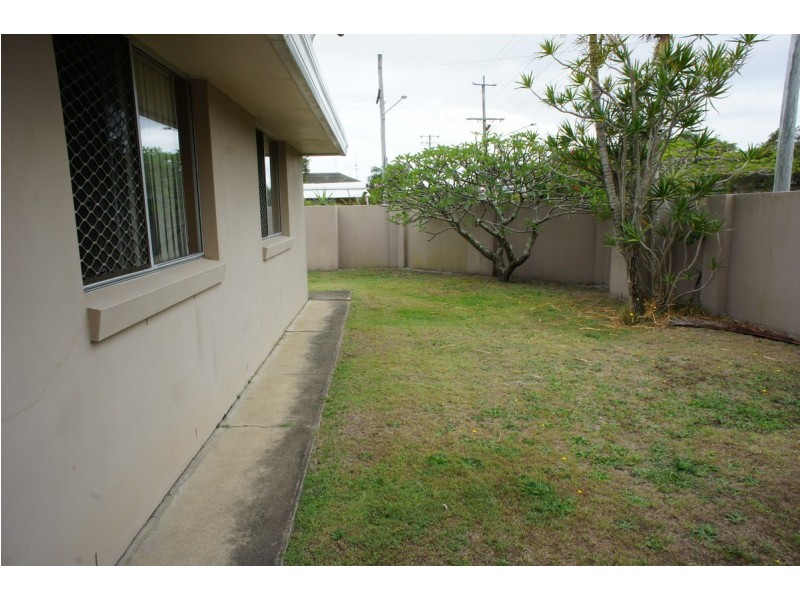 38 Twelfth Avenue, Palm Beach QLD 4221
