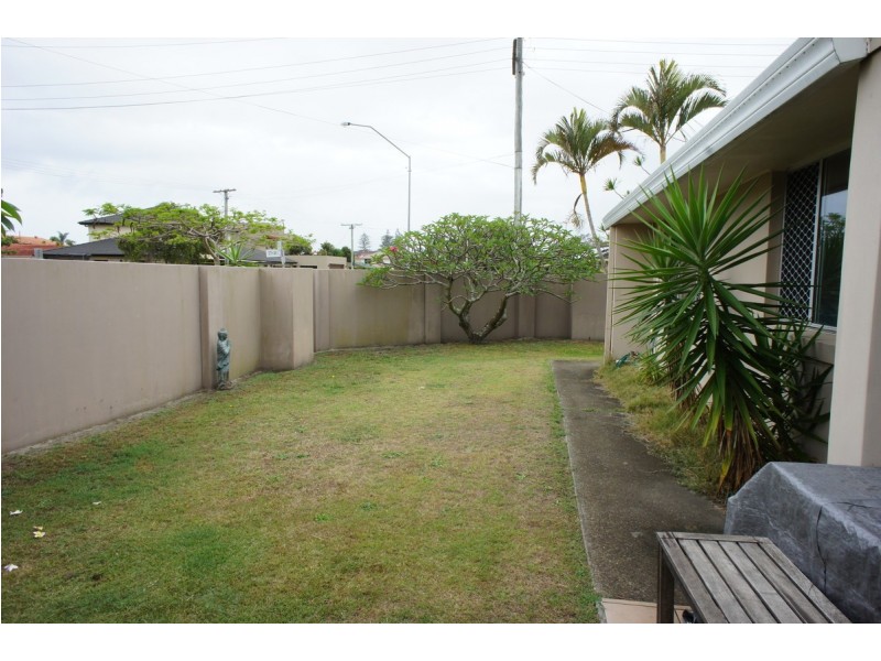38 Twelfth Avenue, Palm Beach QLD 4221