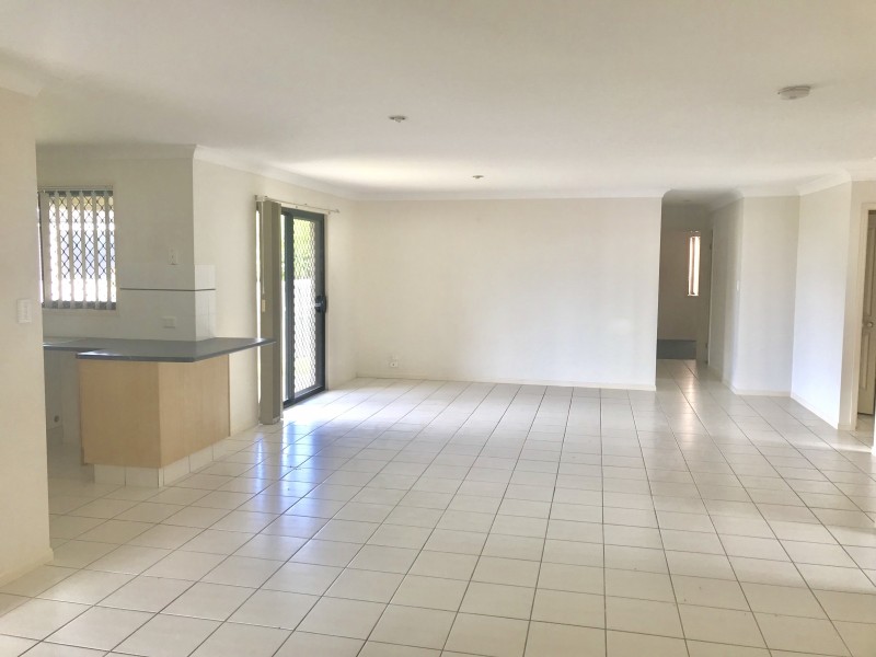58 Merrilaine Crescent, Merrimac QLD 4226
