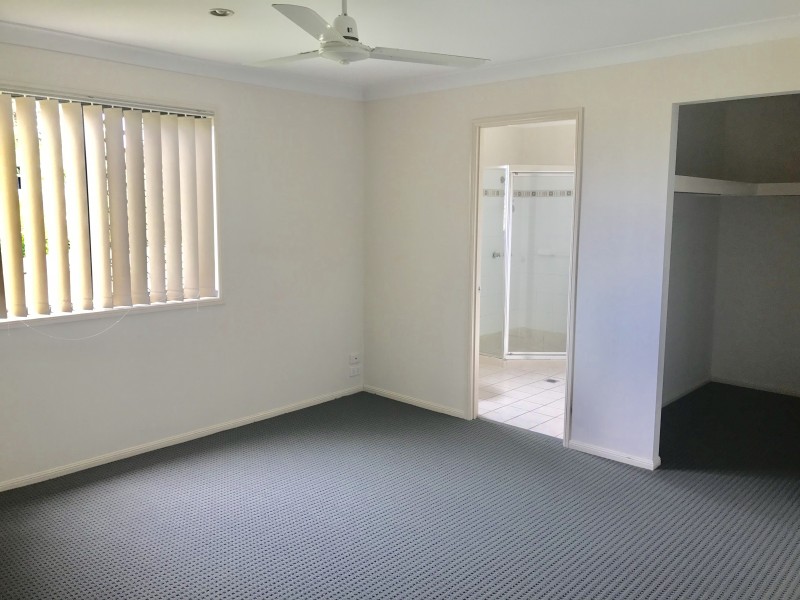 58 Merrilaine Crescent, Merrimac QLD 4226