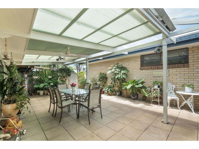 16 Eucalypt Street, Palm Beach QLD 4221