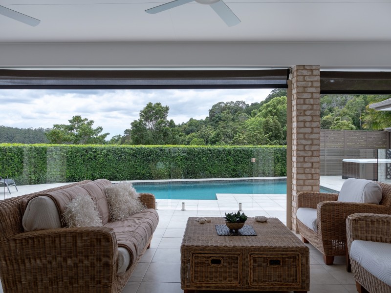 12 Des Quinlan Crescent, Tallebudgera QLD 4228