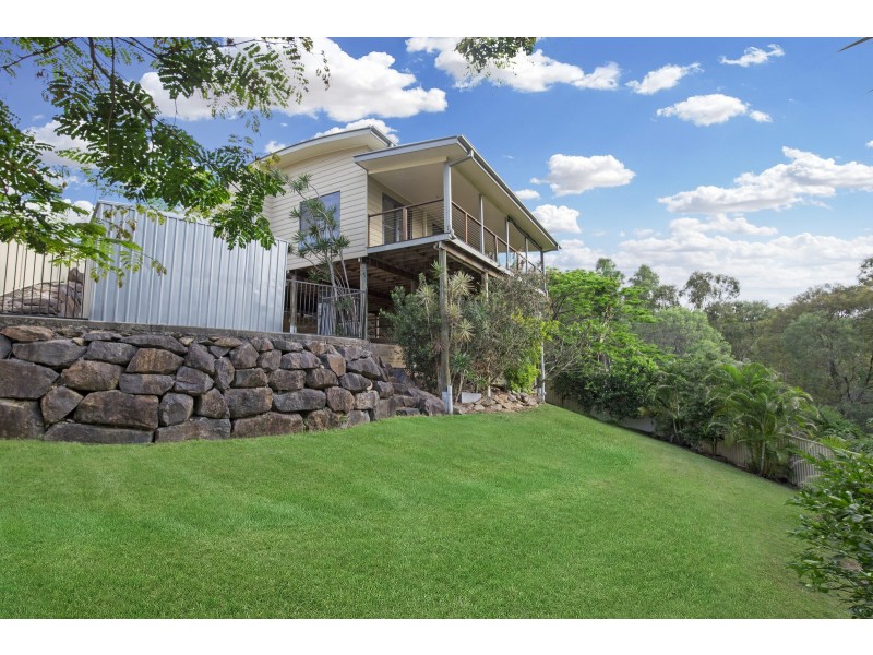 54 Tara Vista Boulevard, Highland Park QLD 4211