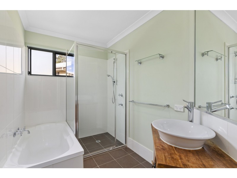 54 Tara Vista Boulevard, Highland Park QLD 4211