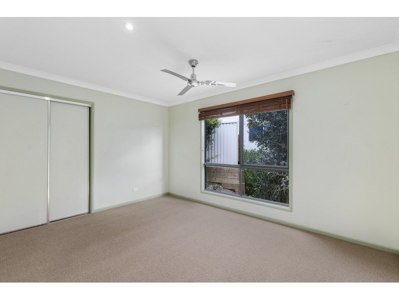 54 Tara Vista Boulevard, Highland Park QLD 4211