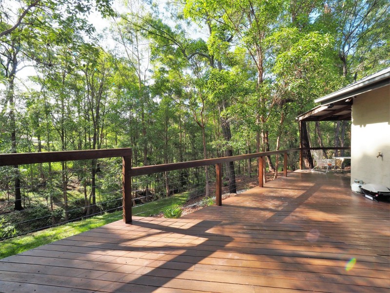 63 Simpsons Road, Elanora QLD 4221