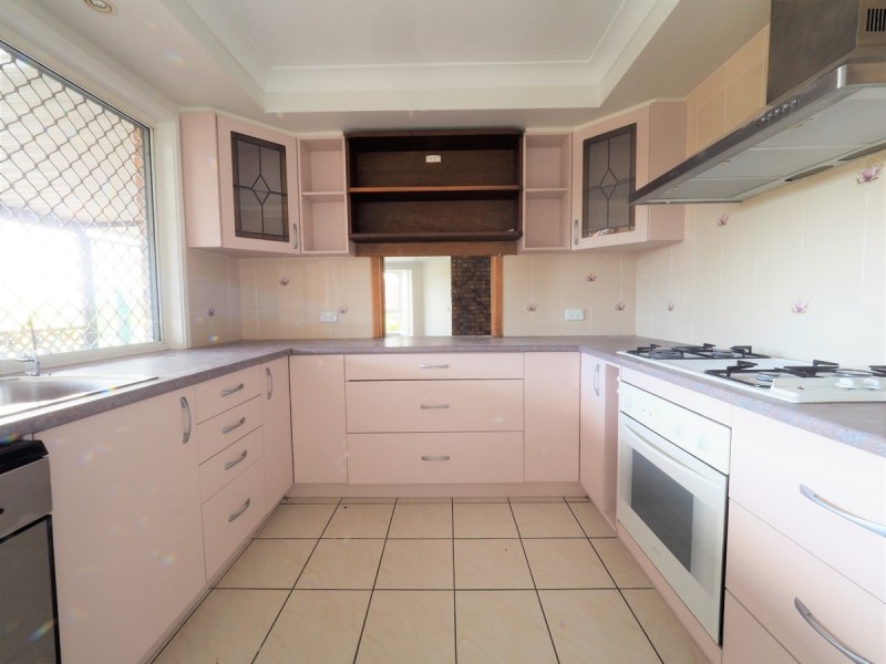 7 Swanbourne Way, Elanora QLD 4221