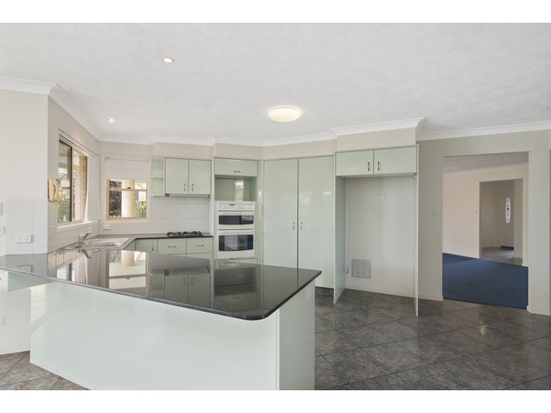 19 Notre Dame Court, Varsity Lakes QLD 4227