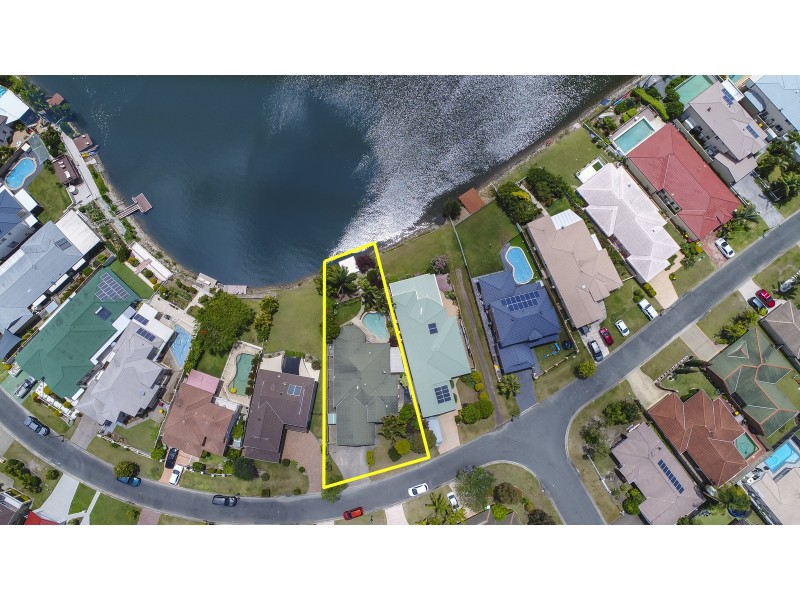 19 Notre Dame Court, Varsity Lakes QLD 4227