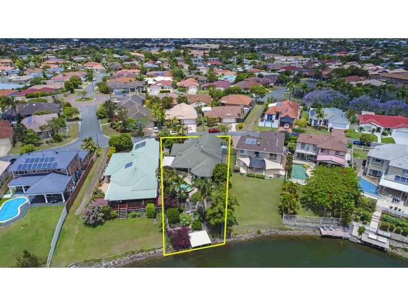 19 Notre Dame Court, Varsity Lakes QLD 4227