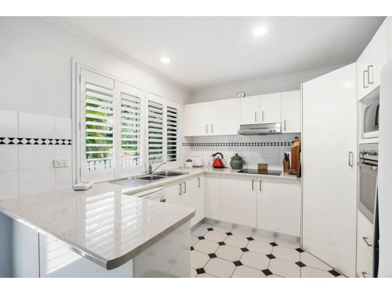 4 Fernleigh Court, Currumbin QLD 4223