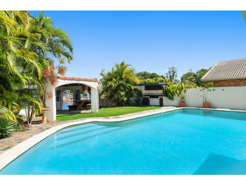 246 Mallawa Drive, Palm Beach QLD 4221