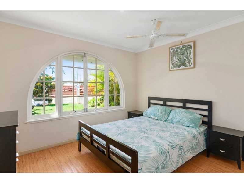 246 Mallawa Drive, Palm Beach QLD 4221