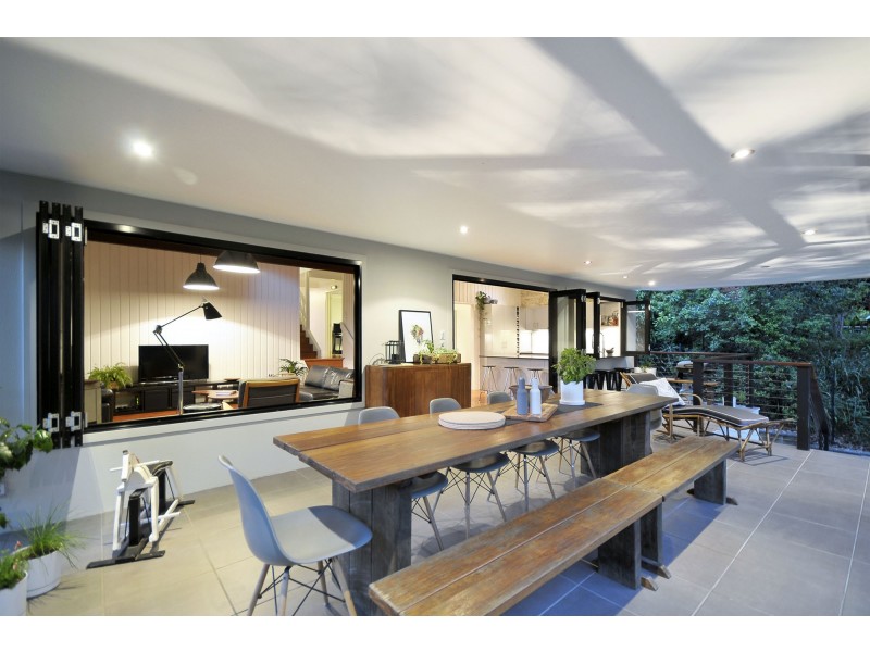 19 Regent Street, Currumbin QLD 4223