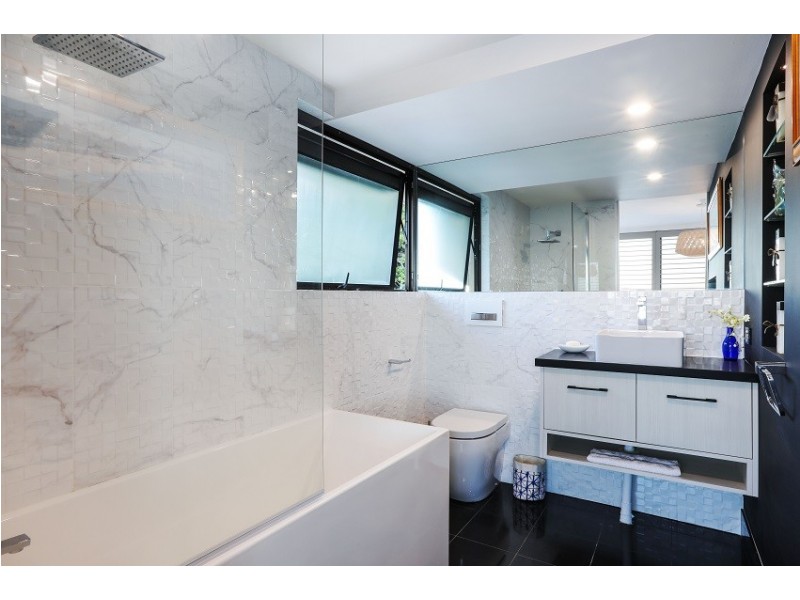 1/794 Pacific Parade, Currumbin QLD 4223