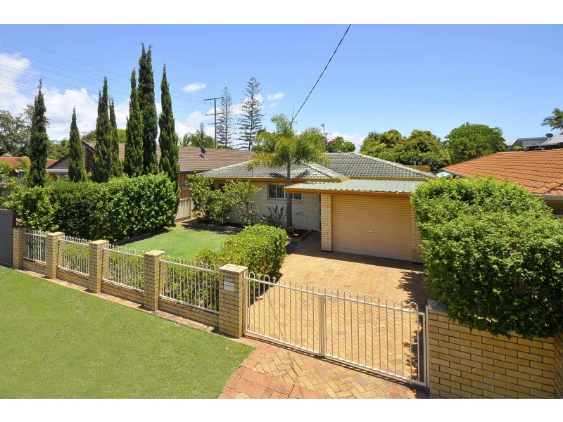 77 Fifth Avenue, Palm Beach QLD 4221