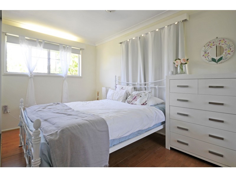 77 Fifth Avenue, Palm Beach QLD 4221