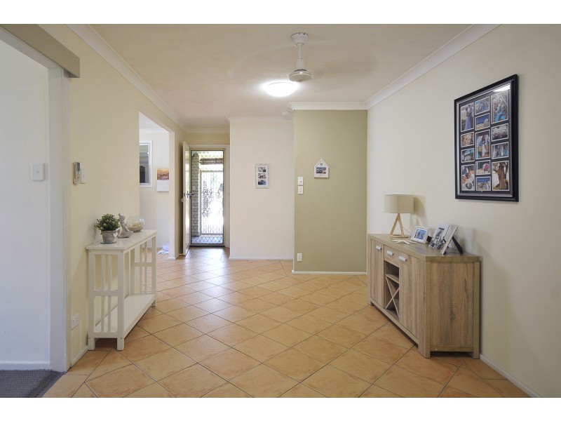 77 Fifth Avenue, Palm Beach QLD 4221