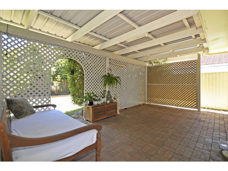 77 Fifth Avenue, Palm Beach QLD 4221