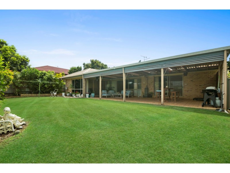 20 Champagne Drive, Tweed Heads South NSW 2486