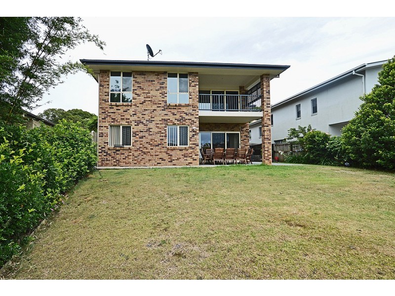 25 Buncrana Terrace, Banora Point NSW 2486