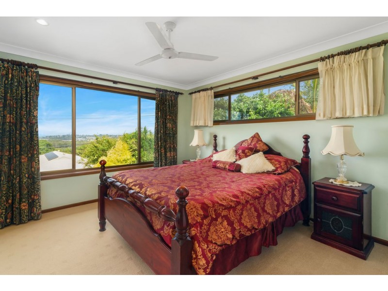 19 Ocean Avenue, Tweed Heads South NSW 2486