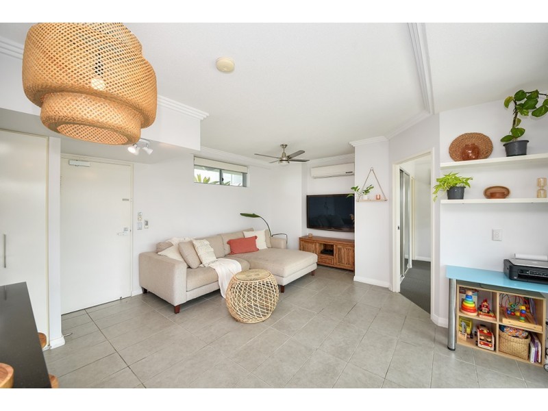 2101/10 Fifth Avenue, Palm Beach QLD 4221