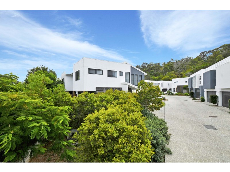 1/6 Border Drive North, Currumbin Waters QLD 4223