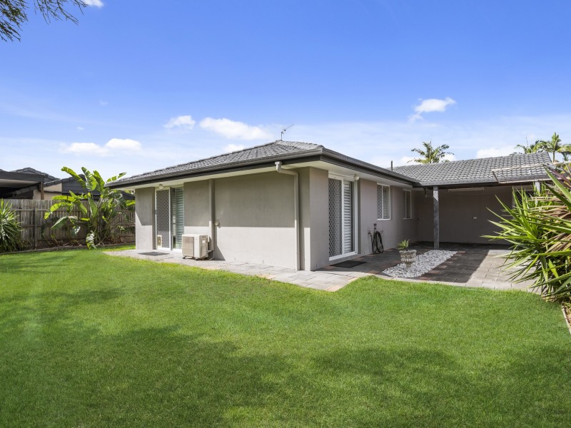 29 Cumberland Drive, Varsity Lakes QLD 4227