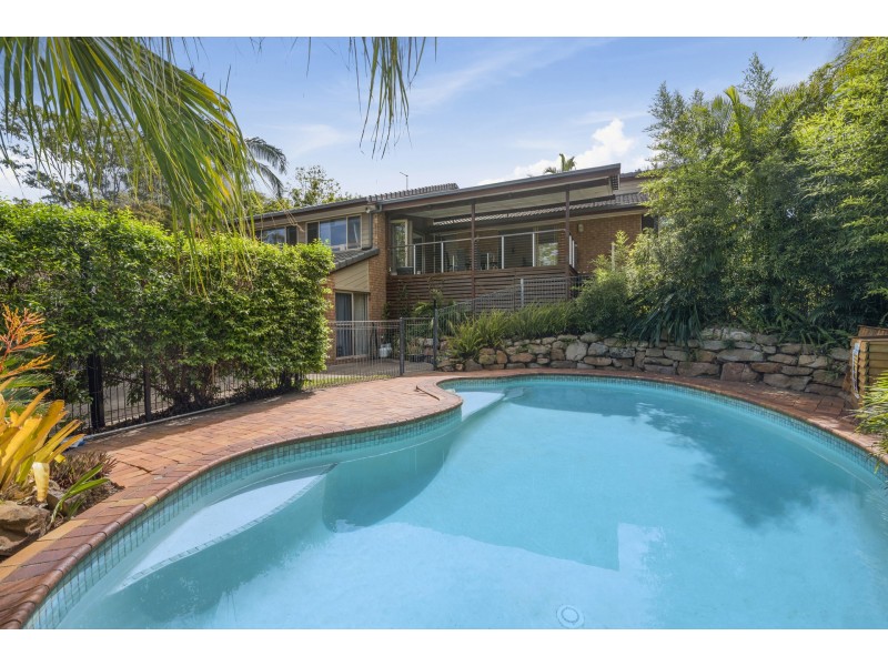 17 Myrtle Court, Palm Beach QLD 4221