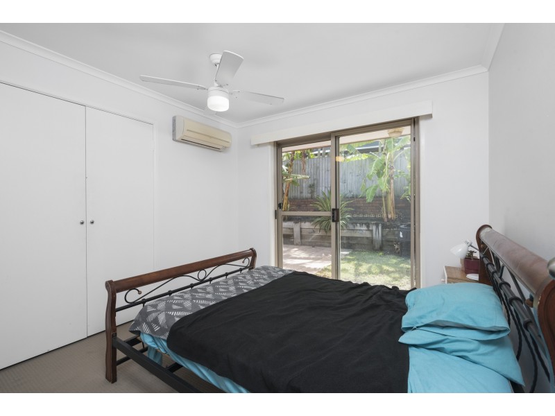 17 Myrtle Court, Palm Beach QLD 4221