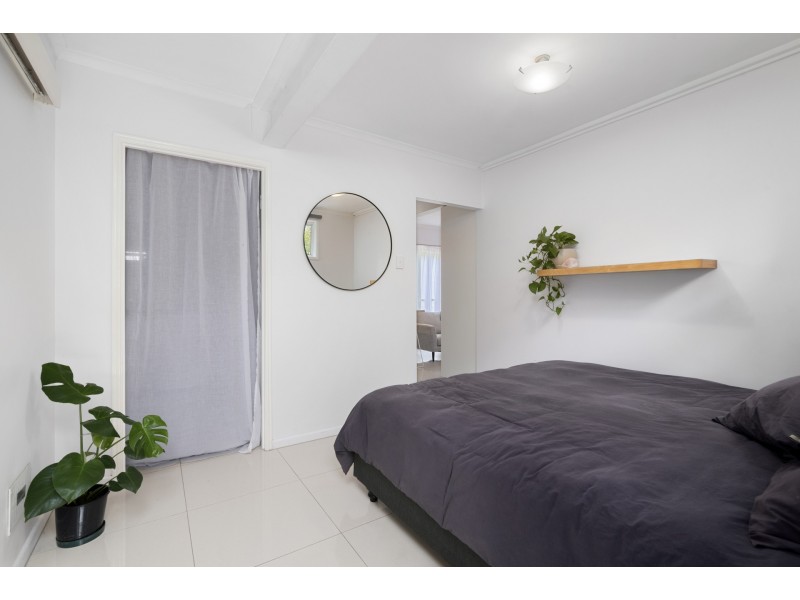 17 Myrtle Court, Palm Beach QLD 4221