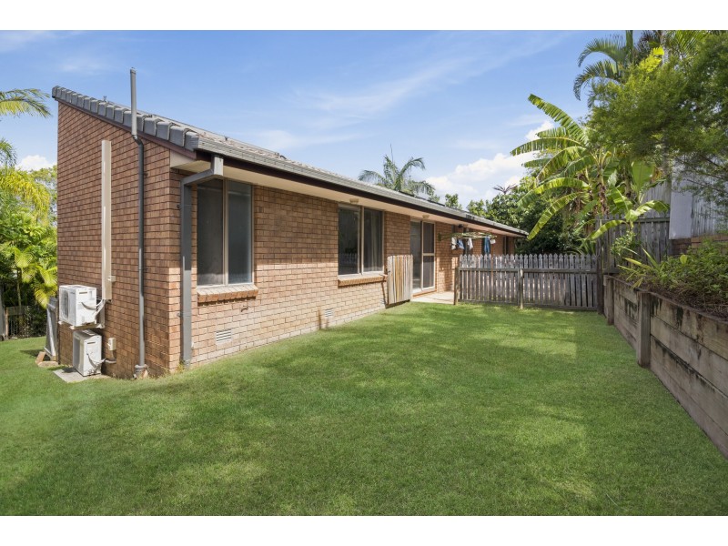 17 Myrtle Court, Palm Beach QLD 4221