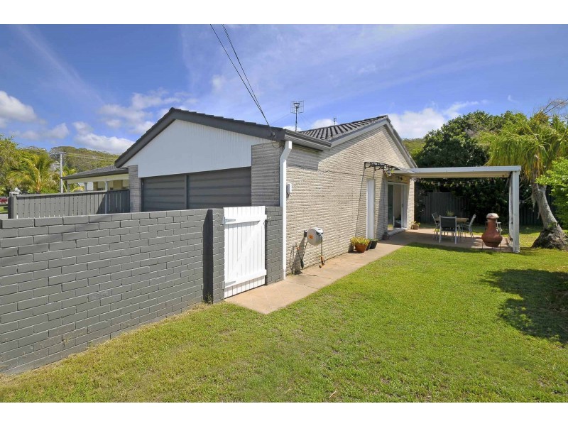 13 Tabilban Street, Burleigh Heads QLD 4220