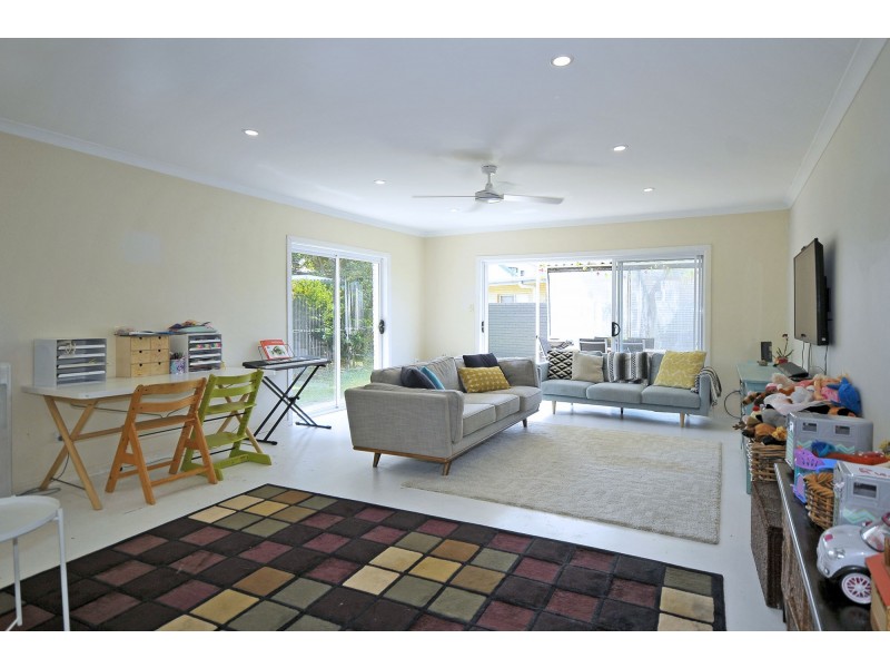 13 Tabilban Street, Burleigh Heads QLD 4220