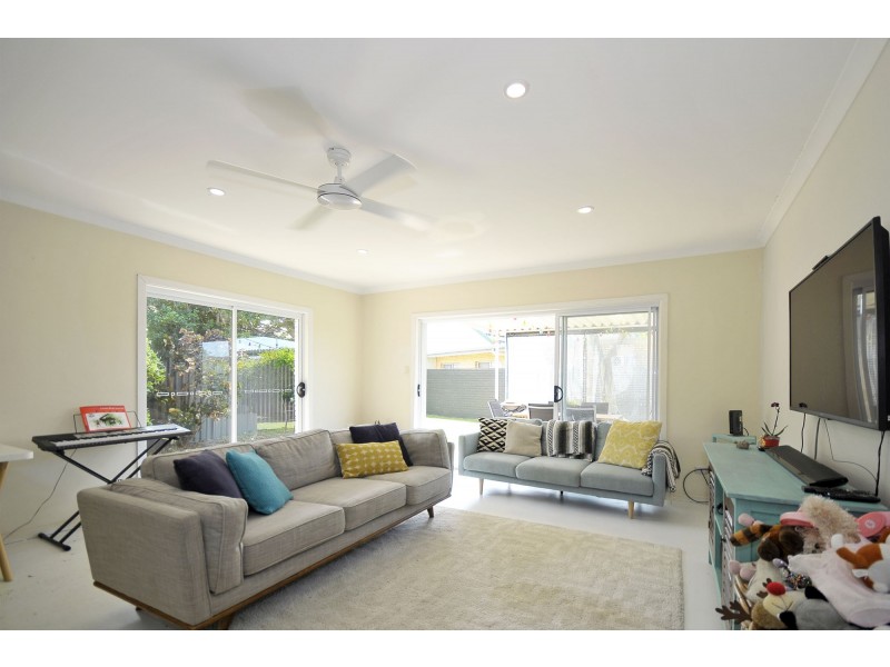 13 Tabilban Street, Burleigh Heads QLD 4220