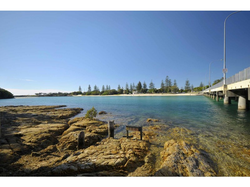 13 Tabilban Street, Burleigh Heads QLD 4220