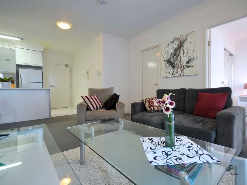 2107/3 Main Street, Varsity Lakes QLD 4227