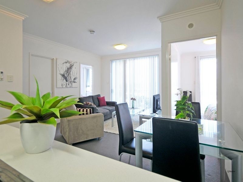 2107/3 Main Street, Varsity Lakes QLD 4227