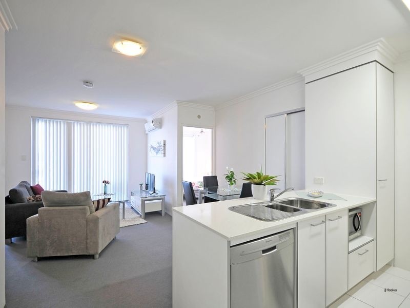 2107/3 Main Street, Varsity Lakes QLD 4227