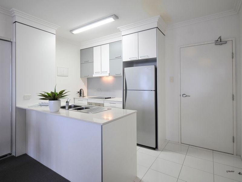 2107/3 Main Street, Varsity Lakes QLD 4227
