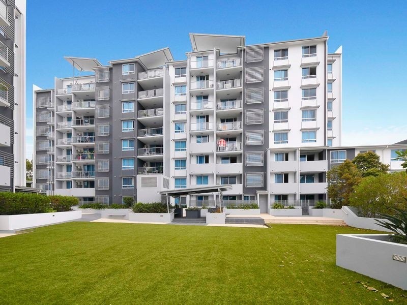 2107/3 Main Street, Varsity Lakes QLD 4227