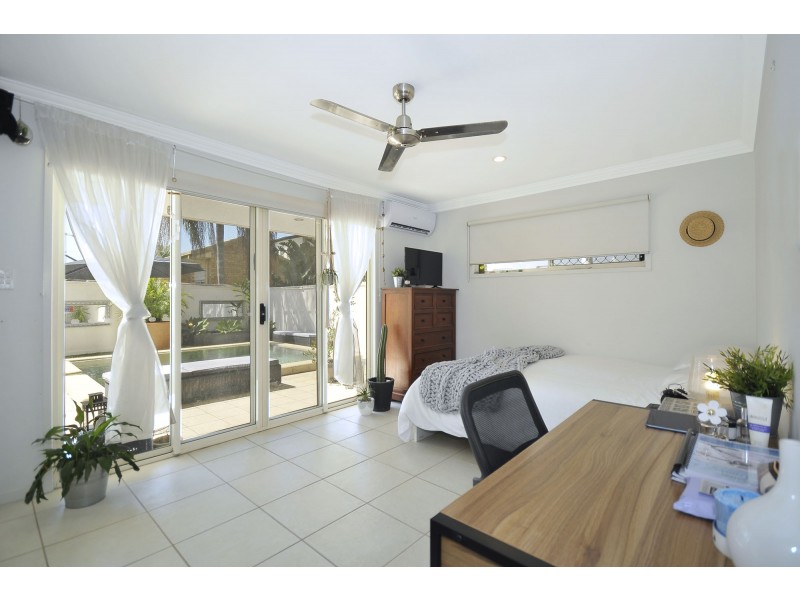 2/93 Laguna Avenue, Palm Beach QLD 4221