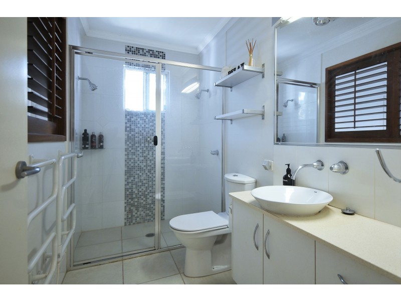 2/93 Laguna Avenue, Palm Beach QLD 4221