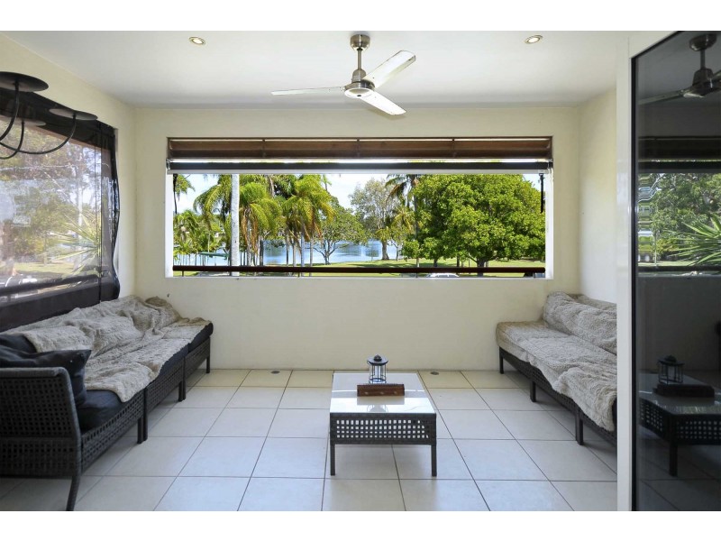 2/93 Laguna Avenue, Palm Beach QLD 4221