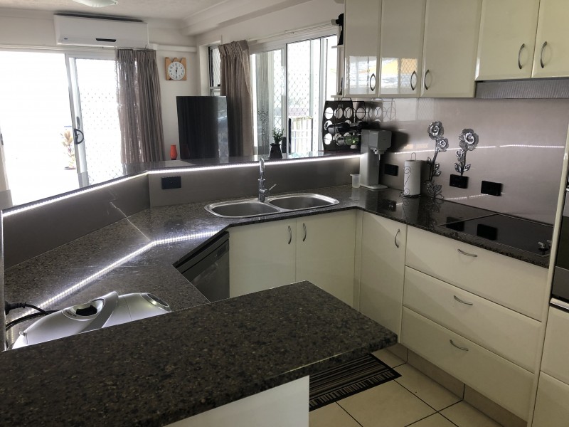 2/18 McGregor Crescent, Tweed Heads NSW 2485