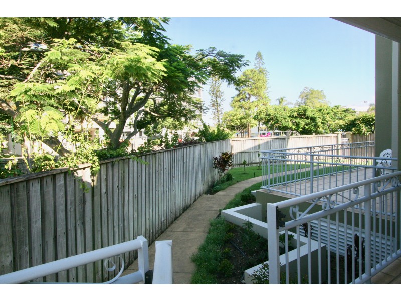 2/18 McGregor Crescent, Tweed Heads NSW 2485